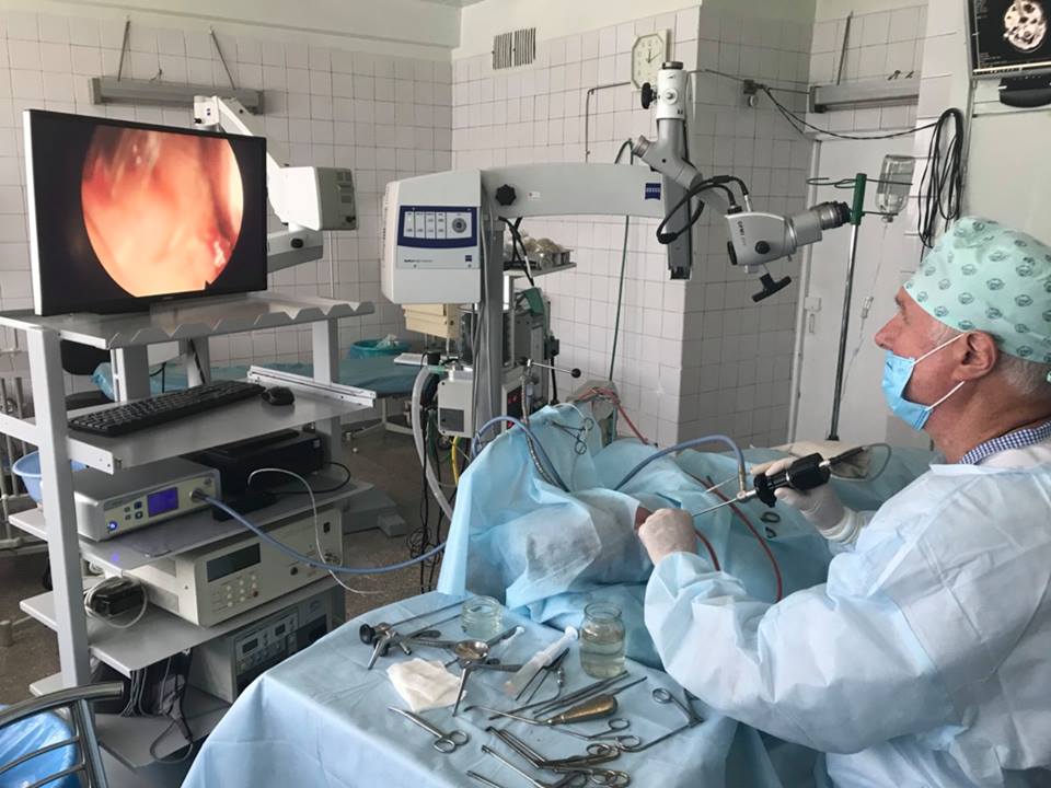 "Будет жизнь твоя долгой": в Днепре спасли волонтера, который подорвался на растяжке